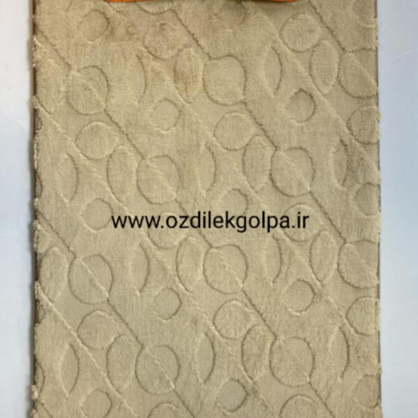 پادری مدل فندی برند تاپ مت Topmat رنگ کرم سایز 80*50 پشت دات طرح برگی