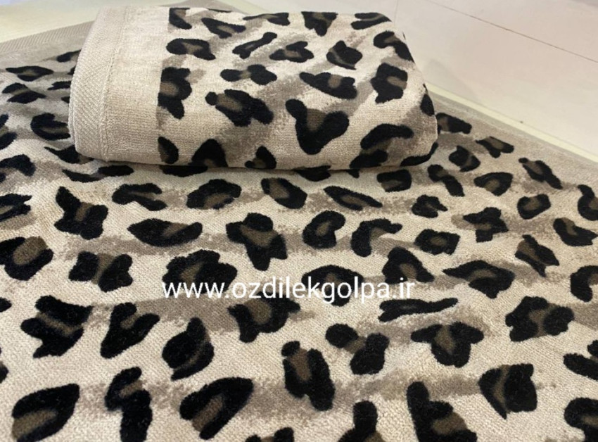 حوله دستی برند پودایران سایز 60*30 طرح پلنگی برند پودایران رنگ خاکی