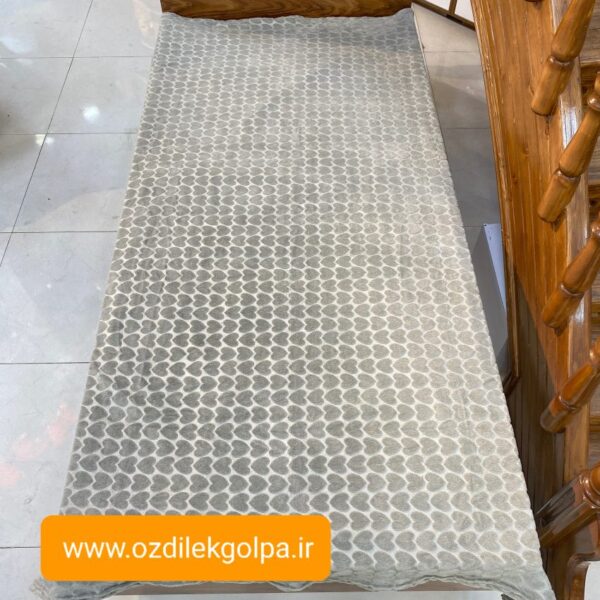 پتوی مخمل مسافرتی شادیلون مدل آرنیکا arnika طرح 1 قلب رنگ موشی سایز یکنفره