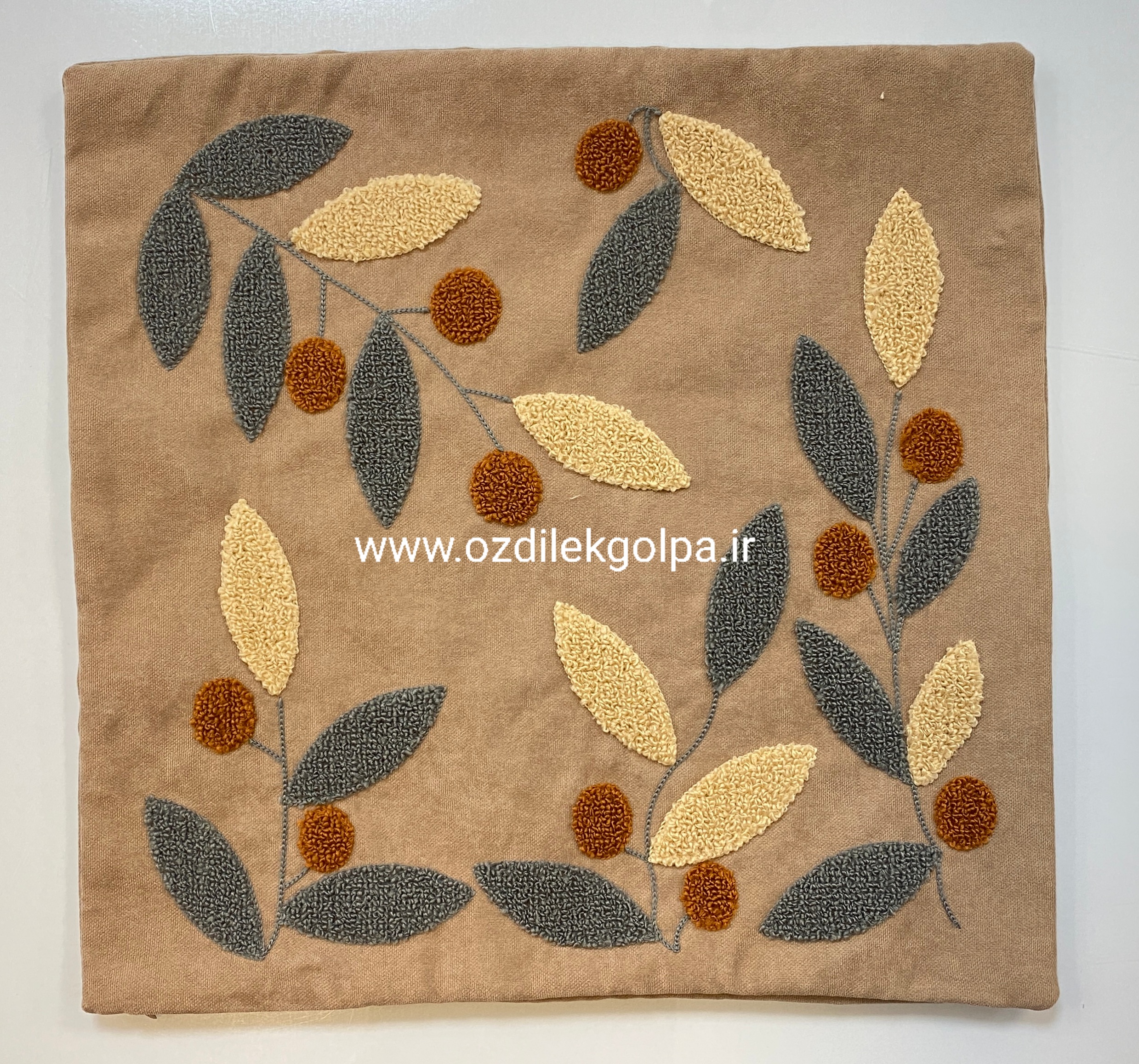 کاور کوسن مدل گلدوزی برجسته