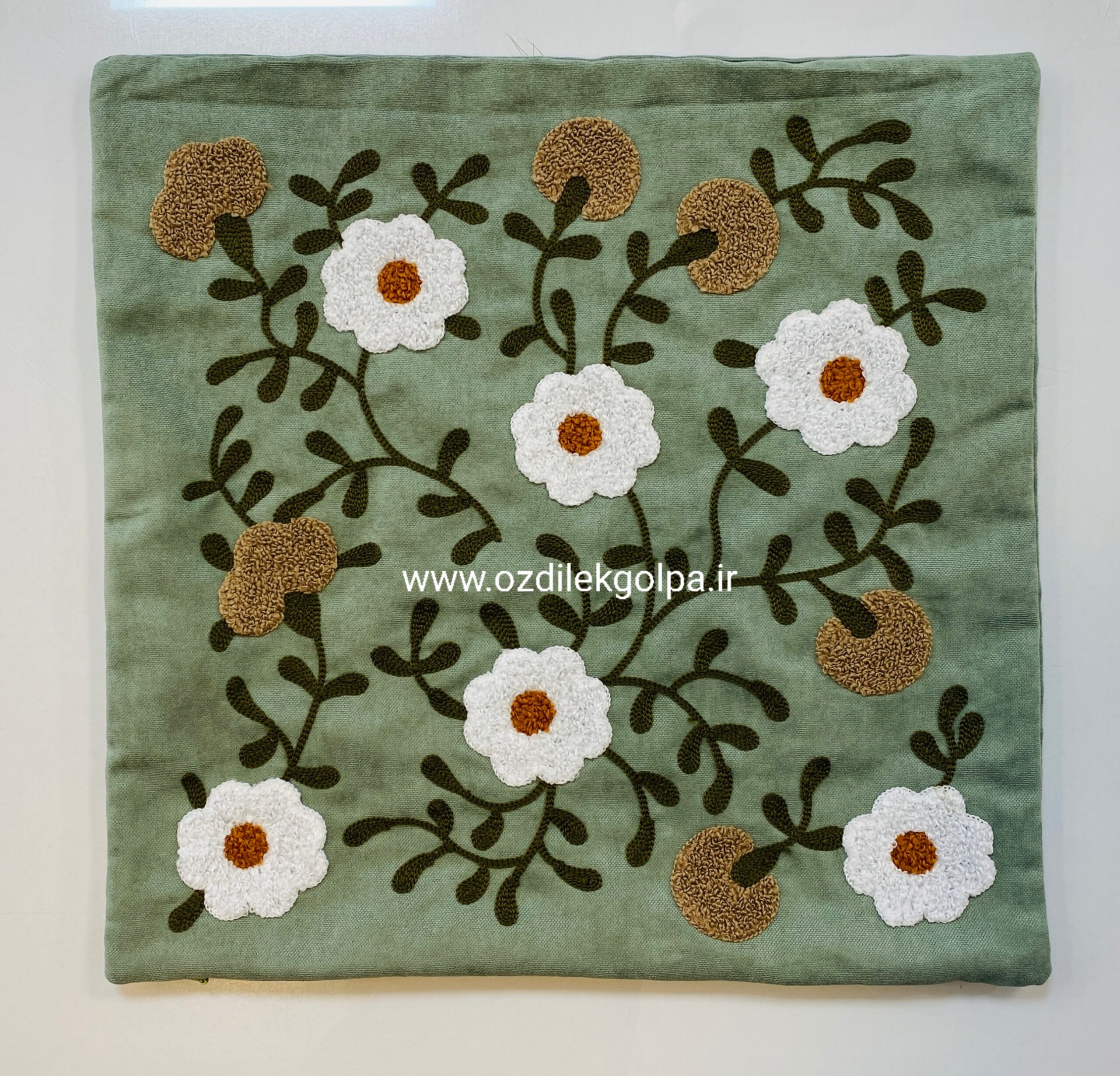 کاور کوسن مدل گلدوزی برجسته