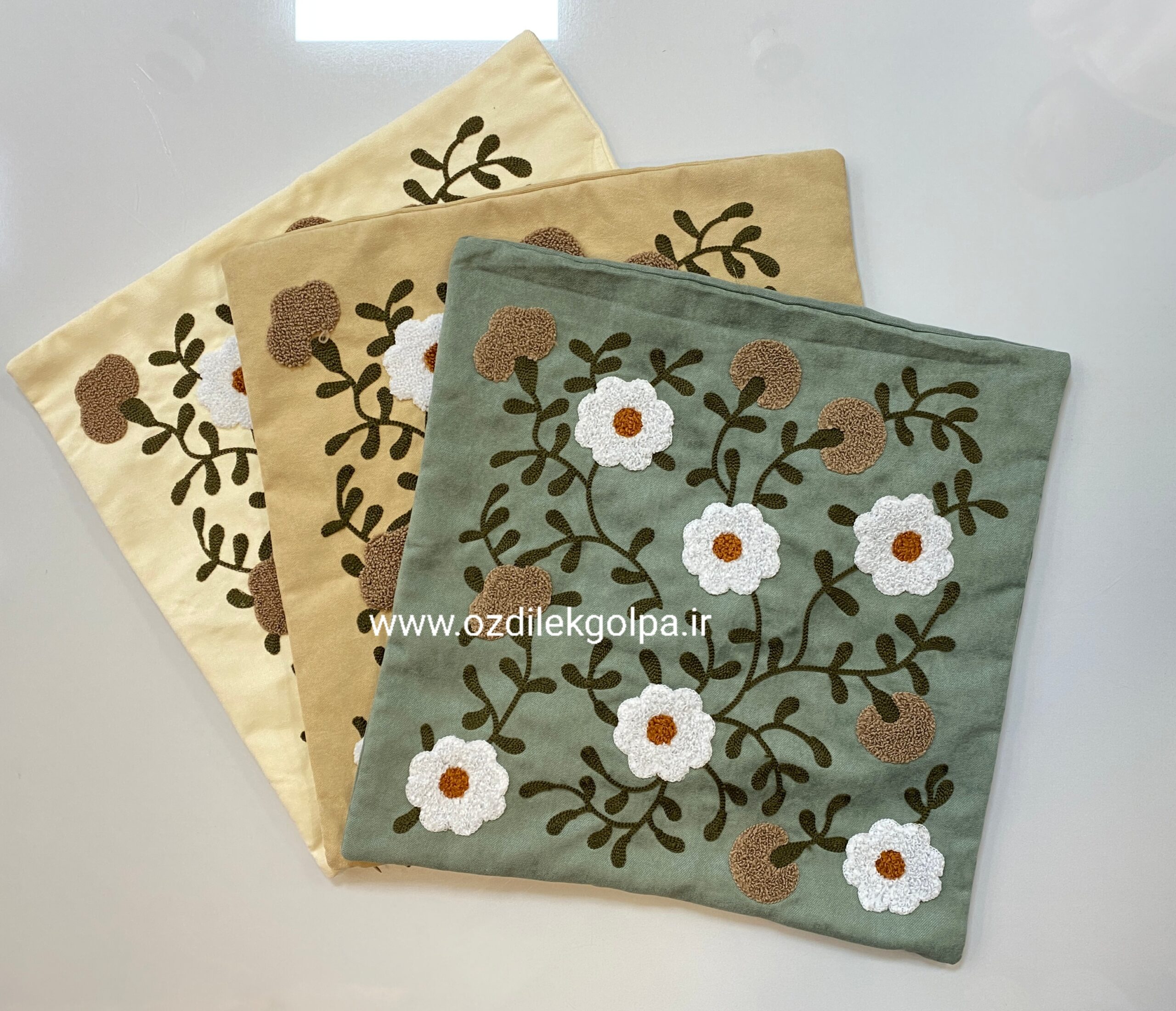 کاور کوسن مدل گلدوزی برجسته