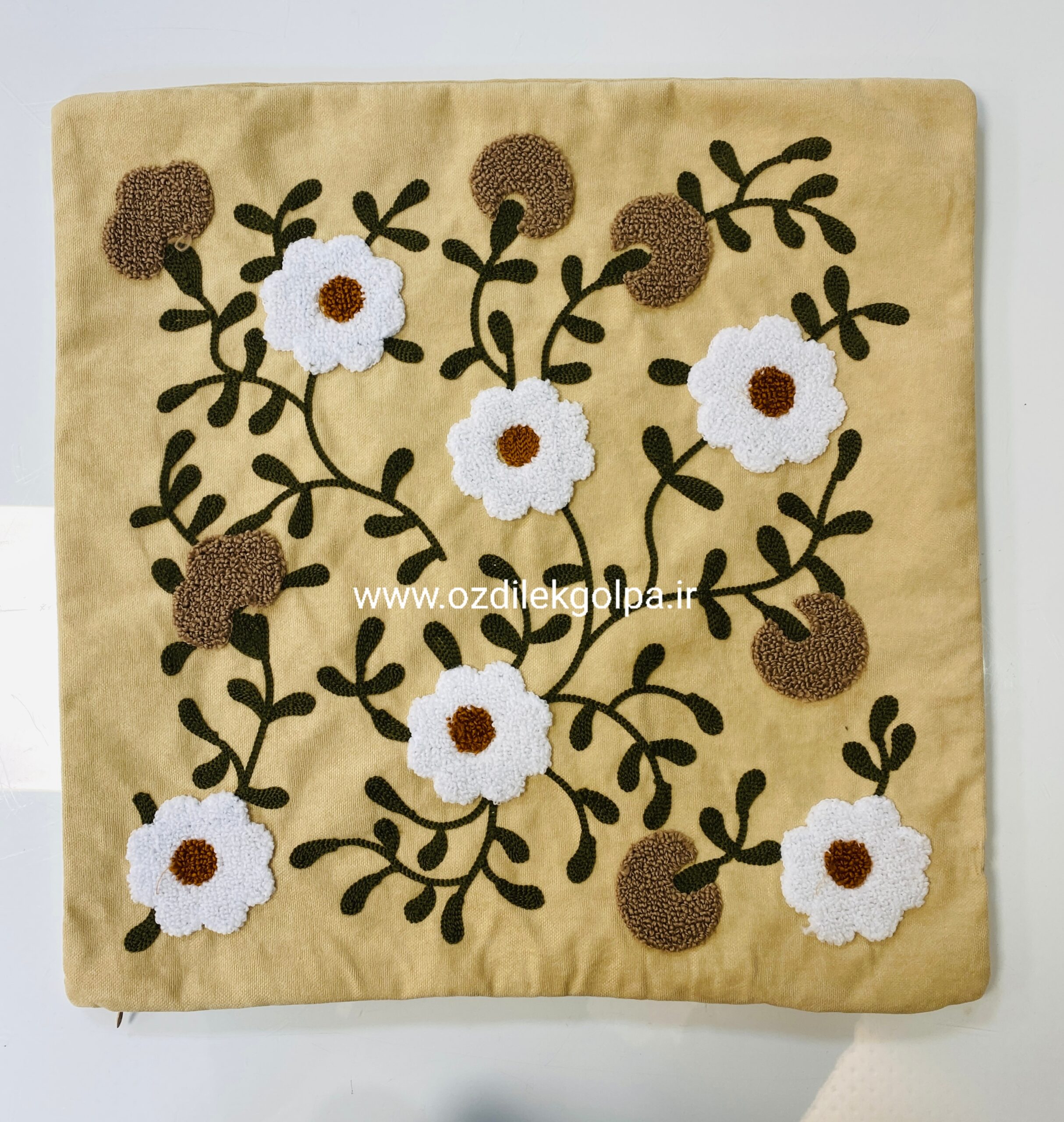 کاور کوسن مدل گلدوزی برجسته