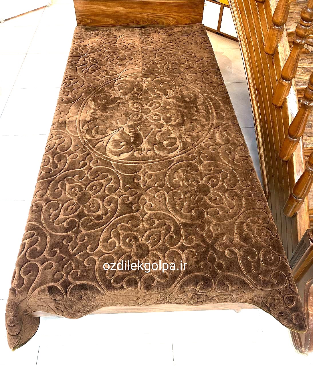 پتو برند گلبافت مدل الوان یکنفره سایز 220*160 رنگ قهوه ای روشن گل پخش